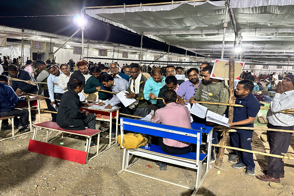 विकासखंड बोड़ला और पंडरिया में मतदान सफलता पूर्वक सम्पन्न, मतदान दल देर रात तक सकुशल वापस लौटे