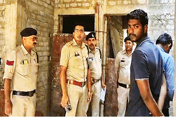 मोबाइल पर वीडियो देख 12 साल के बच्चे ने 5 साल की बच्ची से की रेप की कोशिश, चिल्लाई तो मार डाला