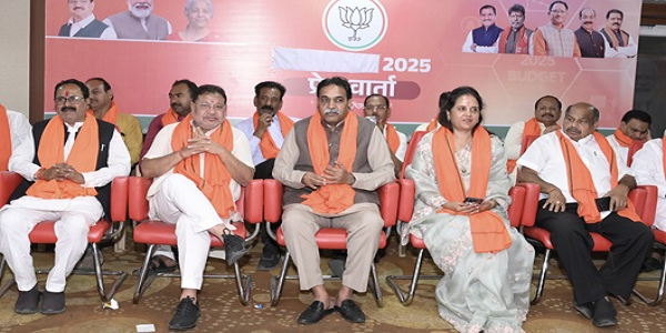 रायपुर महापौर मीनल चौबे पार्षदों सहित 27 को लेंगी शपथ