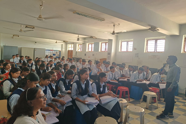 विद्यार्थियों को व्यावसायिक प्रशिक्षण, पीएमश्री योजना के तहत आर्टिफिशियल इंटेलिजेंस और मशीन लर्निंग पर कार्यशाला