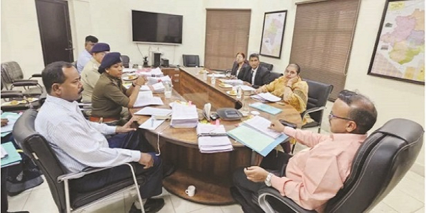 दोषमुक्ति में त्रुटियां रोकने IG रामगोपाल गर्ग ने की समीक्षा बैठक