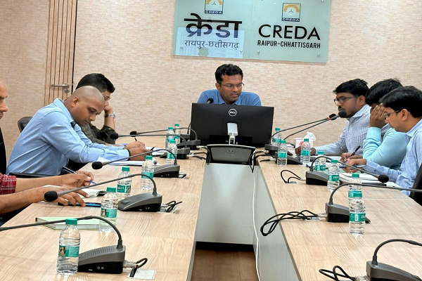  क्रेडा- सी.ई.ओ. द्वारा सौर सुजला योजना की समीक्षा &ndash; अक्षय ऊर्जा परियोजनाओं को तेज़ी से पूरा करने के निर्देश