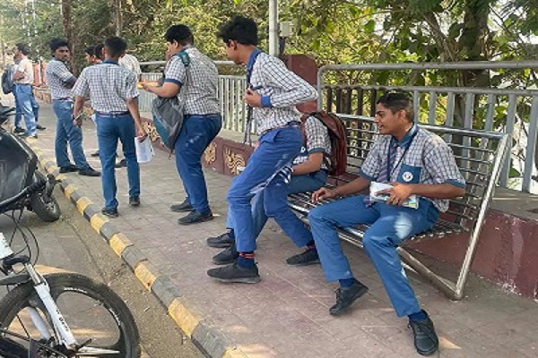 10वीं बोर्ड की परीक्षा आज से शुरू