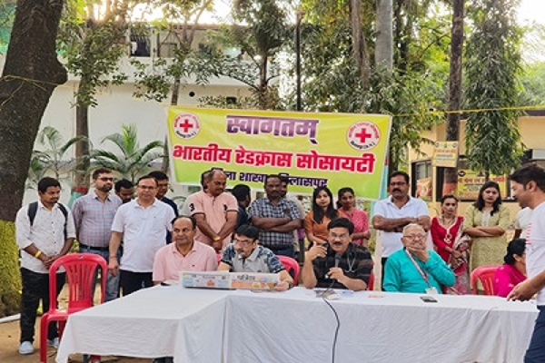 स्वास्थ्य परीक्षण शिविर का आयोजन, लोगों को स्वास्थ्य संबंधी दी गई जानकारी