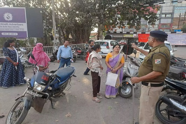 लोगों को जागरूक करने व समझाईश के लिए रेलवे सुरक्षा बल की तैनाती