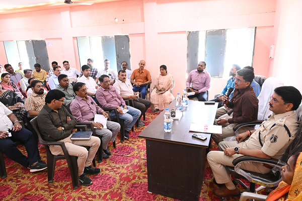 कलेक्टर-एसपी ने ली मल्हार महोत्सव के संबंध में बैठक