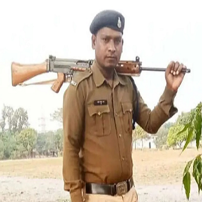 सड़क हादसे में आरक्षक की मौत