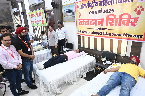 अंतर्राष्ट्रीय महिला दिवस पर रेडक्रॉस द्वारा विशाल रेसिस्टेंट का आयोजन