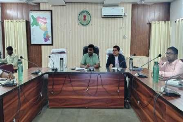 कलेक्टर ने राज्यपाल दौरे के लिए हर व्यवस्था दुरुस्त करने के दिए निर्देश