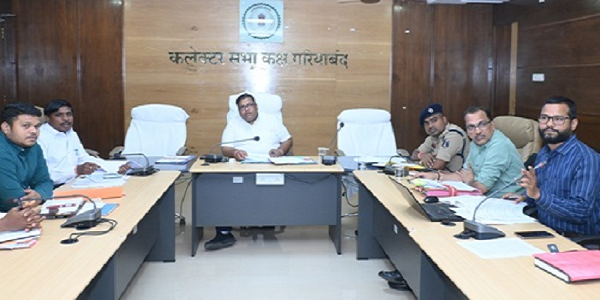 सड़कों से आवारा मवेशियों के रोकथाम के लिए लगातार चलाये अभियान