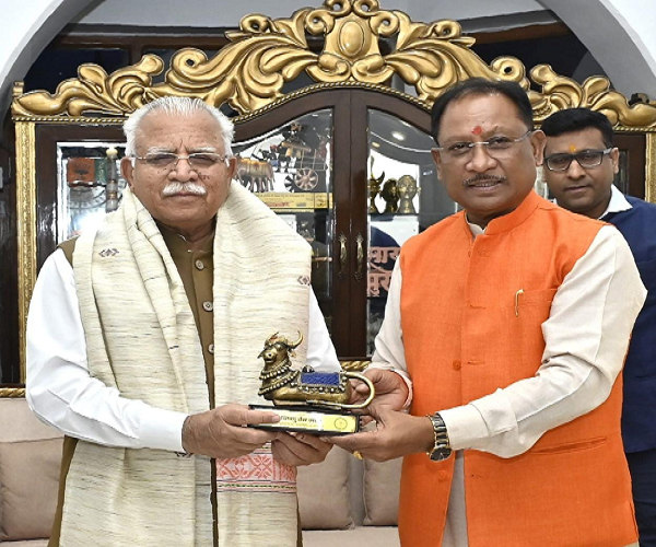  मुख्यमंत्री श्री विष्णु देव साय से केन्द्रीय आवास और शहरी विकास मंत्री श्री मनोहर लाल खट्टर ने सौजन्य मुलाकात की