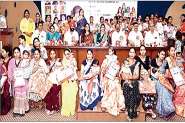 201 बेटियों के माता-पिता का नवसृजन मंच ने किया सम्मान