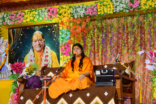 मात्र कर्म धर्म से भगवद्प्राप्ति सम्भव नहीं - सुश्री धामेश्वरी देवी