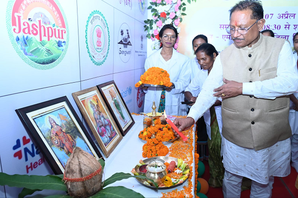  मुख्यमंत्री श्री विष्णु देव साय ने सिकलसेल और थैलेसीमिया जागरूकता एवं एचएलए मैचिंग शिविर का किया शुभारंभ