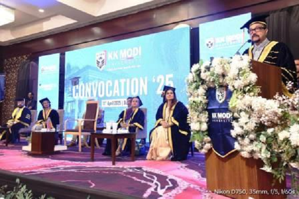 मजबूत राष्ट्र के निर्माण के लिए सबसे शक्तिशाली माध्यम है शिक्षा : राज्यपाल डेका