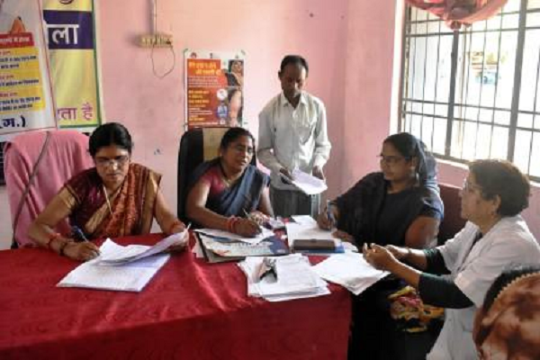 सुशासन तिहार के चौथे व अंतिम दिन बड़ी संख्या में आवेदन करने पहुँचे आम नागरिक