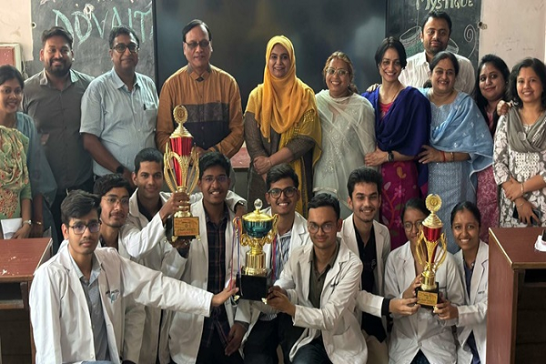 राष्ट्रीय पैथोलॉजी दिवस समारोह में पैथोलॉजी क्विज़ का आयोजन