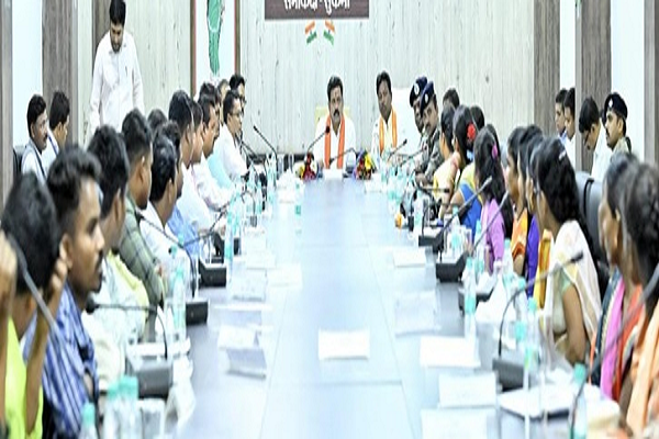 माओवाद मुक्त पंचायतों को मिलेगी 1 करोड़ रुपये की विकास निधि