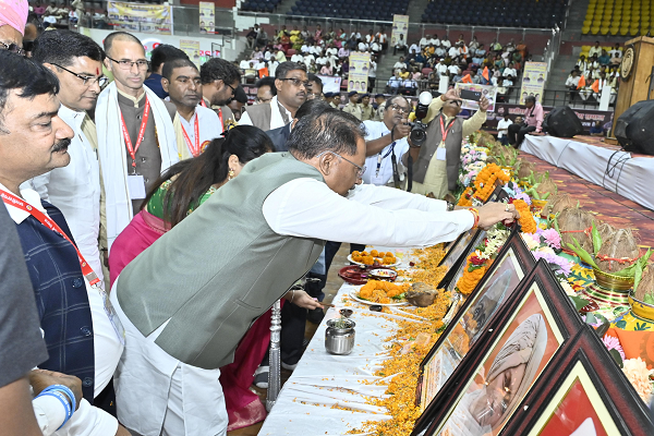 मुख्यमंत्री श्री विष्णु देव साय छत्तीसगढ़ मनवा कुर्मी क्षत्रिय समाज के महाअधिवेशन में हुए शामिल
