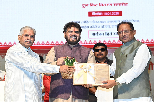 लोकल फॉर वोकल एवं स्वावलंबी भारत के निर्माण में छत्तीसगढ़ खादी तथा ग्रामोद्योग बोर्ड की महत्वपूर्ण भूमिका &ndash; मुख्यमंत्री श्री विष्णुदेव साय