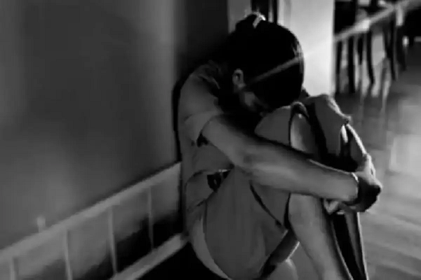 3 साल की मासूम से हैवानियत! 13 साल के नाबालिग ने खेलने के बहाने किया दुष्कर्म, पीड़िता ने मां को बताई आपबीती