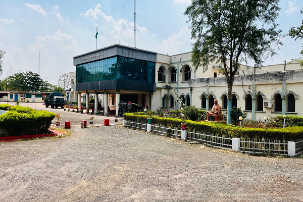 कवर्धा-कलेक्टर कार्यालय को उड़ाने की धमकी &ndash; खबर झूठी निकली, लेकिन पुलिस की सतर्कता से टली अफरातफरी