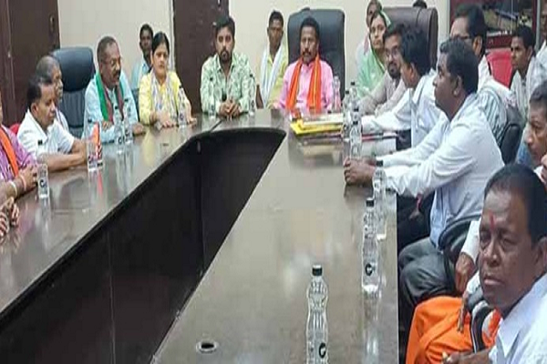 बस्तर की आराध्य मां दंतेश्वरी का छत्र 3 मई को गीदम लाया जाएगा