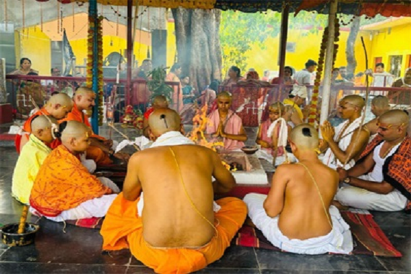 रतनपुर में 31 बटुकों का भव्य उपनयन संस्कार सम्पन्न