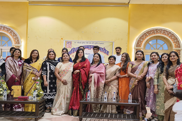  राजधानी रायपुर में श्रीमती चंपादेवी इंदिरा देवी जैन चैरिटेबल ट्रस्ट द्वारा समाज के विभिन्न क्षेत्रों में विशेष योगदान देने वाली नारी शक्तियों को किया गया सम्मानित...