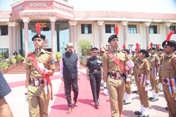 राज्यपाल जिला सरगुजा के एकदिवसीय दौरे पर