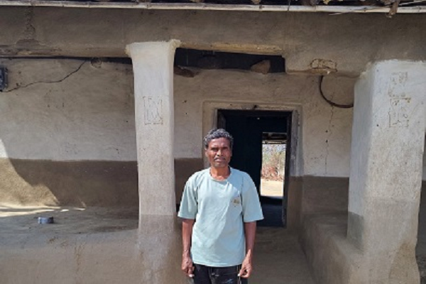ग्राम पिपरिया के लाल बहादुर को मिला प्रधानमंत्री आवास योजना का लाभ