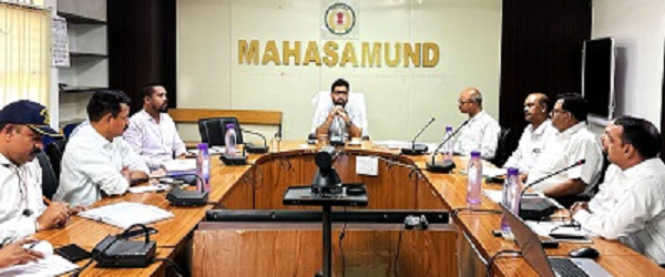 प्रशासन की सर्वोच्च प्राथमिकता है कानूनों का पालन करना -कलेक्टर लंगेह
