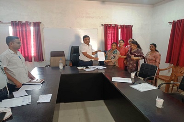 बीमार आवारा एवं असहाय पशुओं के देखभाल के लिए समिति के सदस्यों की बैठक सम्पन्न