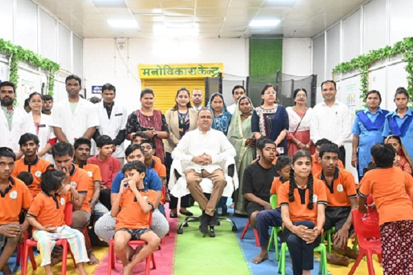 न्यायमूर्ति राकेश मोहन पाण्डेय ने मनोविकास केंद्र का किया अवलोकन