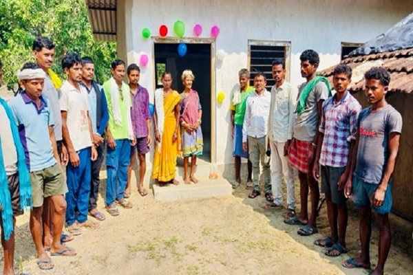 सुकमा जिले के 851 हितग्राहियों के चेहरों पर आई पक्के आशियाने की मुस्कान