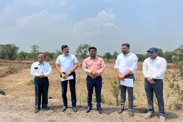 सोनमणी बोरा ने किया आबंटित भूमि का निरीक्षण