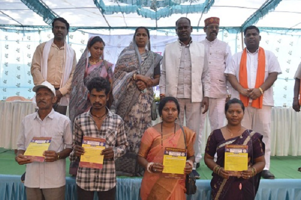 समाधान शिविर जनता और शासन के बीच में सेतु का कार्य करते हैं : विधायक