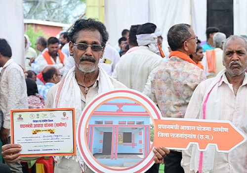 नरेन्द्र, शीतल दास और भुनेश्वर को प्रधानमंत्री आवास योजना के तहत पक्का आवास मिलने पर बदली जिंदगी