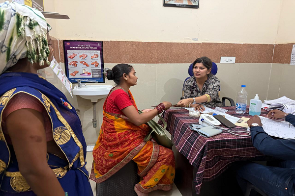  जिले के 14 स्वास्थ्य संस्थानों में आयोजित हुआ पीएम सुरक्षित मातृत्व अभियान, 1224 गर्भवती महिलाएं लाभान्वित