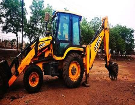 खनिज रेत के अवैध उत्खनन पर कार्रवाई, 1 जेसीबी जप्त