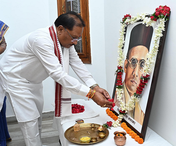 मुख्यमंत्री श्री विष्णु देव साय ने वीर सावरकर की जयंती पर उन्हें किया नमन