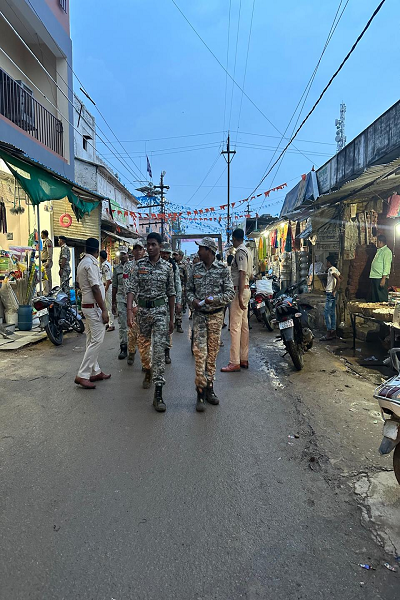 थाना पंडरिया क्षेत्र में संदिग्ध व्यक्तियों की धरपकड़ हेतु सघन सर्चिंग अभियान &ndash; किरायेदारों की जांच, मकान मालिकों को हिदायत, बाहरी तत्वों पर कसा शिकंजा