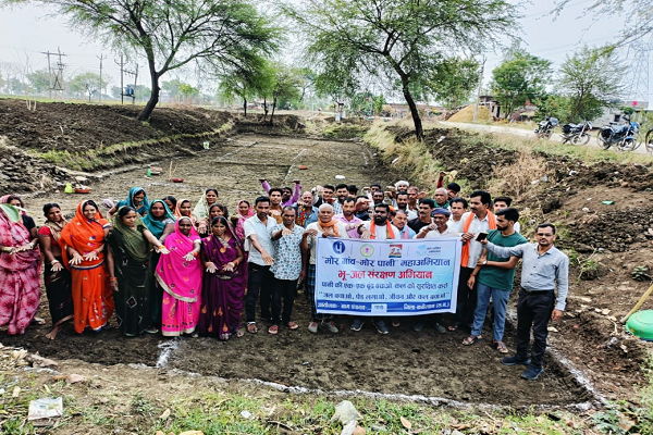  धरती आबा जनजातीय ग्राम उत्कर्ष अभियान से कबीरधाम के 275 ग्राम होंगे समृद्ध, 15 जून से 30 जून तक जागरूकता शिविरों का आयोजन