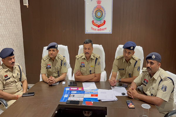 कबीरधाम पुलिस की बड़ी कार्यवाही &ndash; 18 से अधिक म्यूल अकाउंट खोलकर साइबर ठगी में सहयोग करने वाले युवक के विरुद्ध अपराध दर्ज
