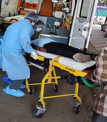 सिम्स में कोविड संक्रमण से निपटने मॉकड्रिल का आयोजन