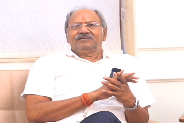 विधायक कॉलोनी रिक्त जमीन पर बने, गरीबों के घर तोड़कर नहीं: बृजमोहन