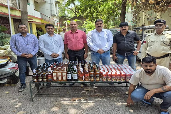 हर्ष प्राइड में आबकारी विभाग का छापा: 105 लीटर विदेशी शराब जब्त