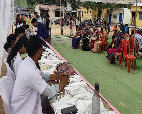 मदनपुर क्लस्टर में जागरूकता सह लाभ संतृप्ति शिविर आयोजित