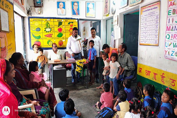  जब बच्चों के बीच पहुँचे मामा, शाला प्रवेशोत्सव बना खुशियों का पर्व,पार्षद छगन का स्नेह पाकर बच्चों के चेहरे खिले,पारिवारिक माहौल में शिक्षा का संदेश &mdash; बोले -शिक्षा ही बच्चों का सबसे बड़ा उपहार&rdquo;