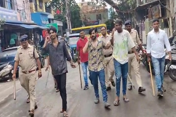  चाकू की नोक पर युवक को लूटने वाले 3 बदमाश गिरफ्तार